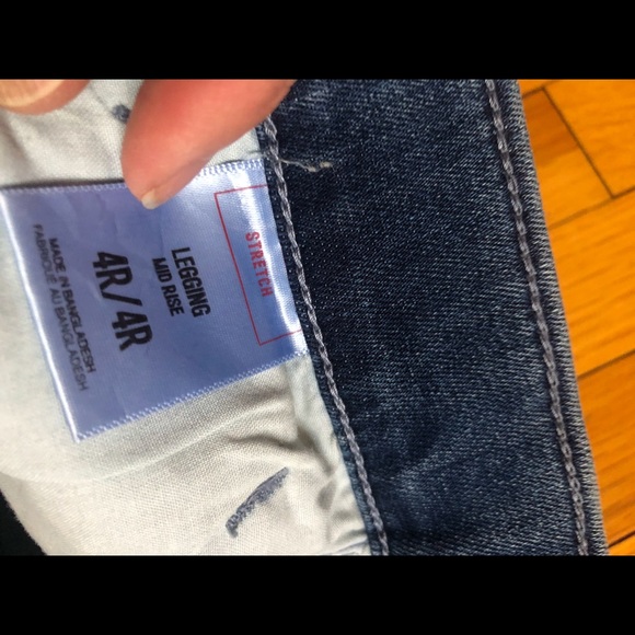 EXPRESS Jeans with side Gold Stripe - Picture 6 of 8